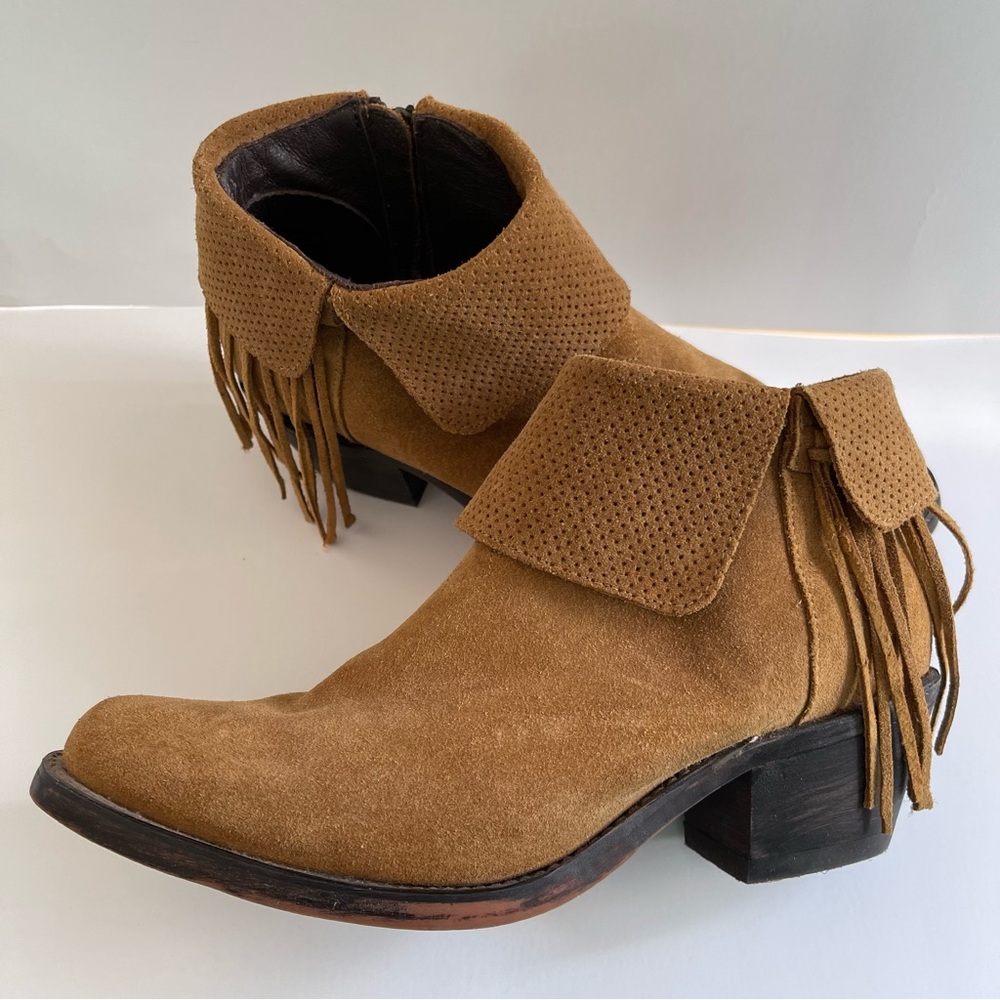 Reba by Justin Suede Tassle Hope Oak Booties